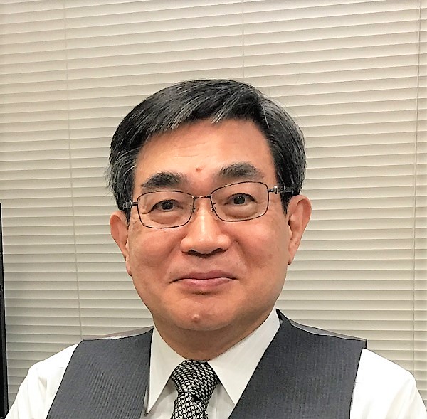 森川先生（正面）